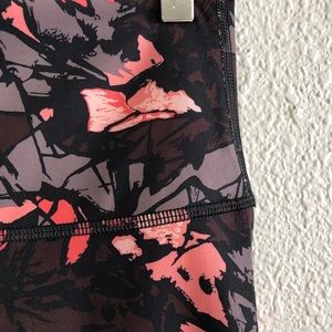 lululemon athletica Pants - Lululemon High Times 7/8 leggings sz: 4 lululemon athletica Pants - Lululemon High Times 7/8 leggings sz: 4